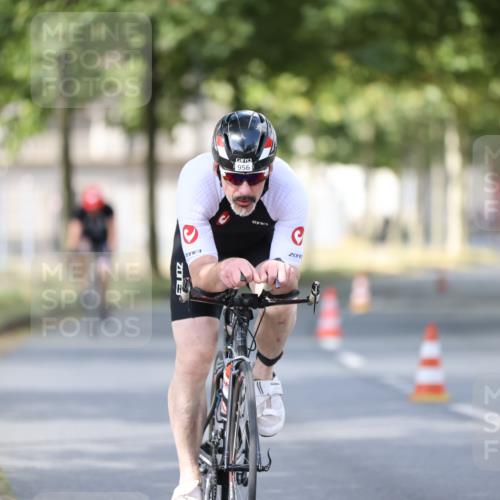 11.08.2024 - GEWOBA Citytriathlon Bremen H.Heesch http://msf.ph/oto/6801650 11.08.2024 12:02:09 Laufen  meine-sportfotos.de