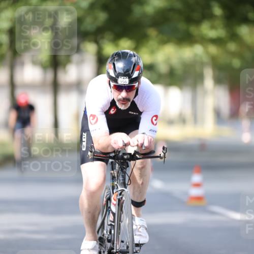 11.08.2024 - GEWOBA Citytriathlon Bremen H.Heesch http://msf.ph/oto/6801655 11.08.2024 12:02:09 Laufen  meine-sportfotos.de
