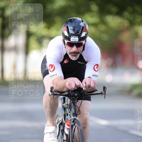 11.08.2024 - GEWOBA Citytriathlon Bremen H.Heesch http://msf.ph/oto/6801666 11.08.2024 12:02:10 Laufen  meine-sportfotos.de