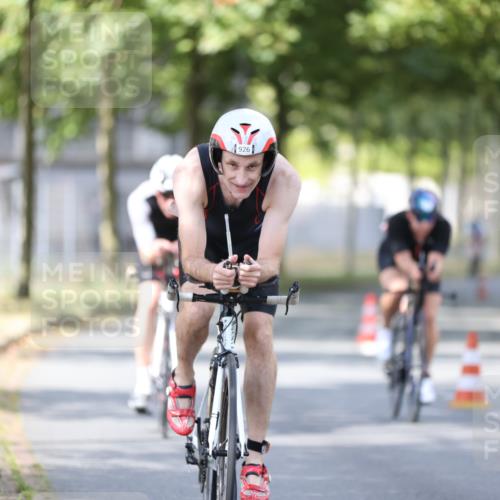11.08.2024 - GEWOBA Citytriathlon Bremen H.Heesch http://msf.ph/oto/6801727 11.08.2024 12:02:22 Laufen  meine-sportfotos.de