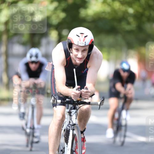 11.08.2024 - GEWOBA Citytriathlon Bremen H.Heesch http://msf.ph/oto/6801741 11.08.2024 12:02:22 Laufen  meine-sportfotos.de