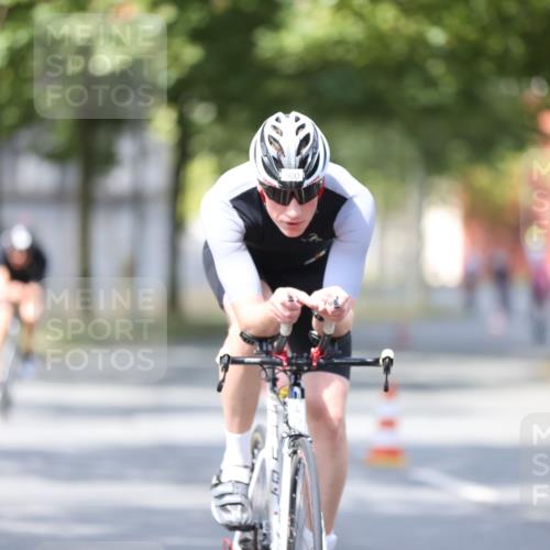 11.08.2024 - GEWOBA Citytriathlon Bremen H.Heesch http://msf.ph/oto/6801752 11.08.2024 12:02:23 Laufen  meine-sportfotos.de