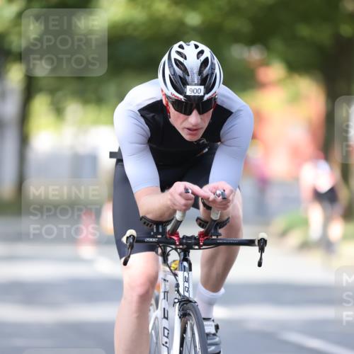 11.08.2024 - GEWOBA Citytriathlon Bremen H.Heesch http://msf.ph/oto/6801761 11.08.2024 12:02:23 Laufen  meine-sportfotos.de