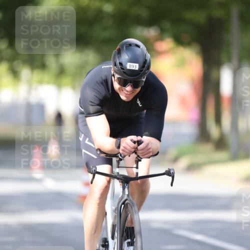 11.08.2024 - GEWOBA Citytriathlon Bremen H.Heesch http://msf.ph/oto/6801772 11.08.2024 12:02:26 Laufen  meine-sportfotos.de