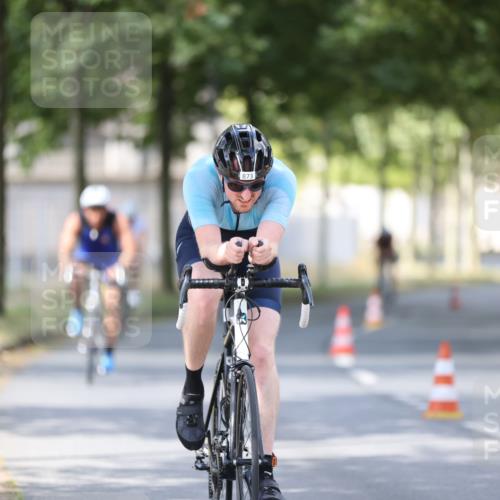 11.08.2024 - GEWOBA Citytriathlon Bremen H.Heesch http://msf.ph/oto/6801774 11.08.2024 12:02:31 Laufen  meine-sportfotos.de