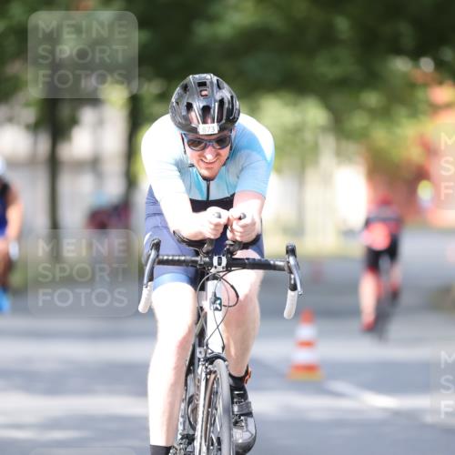 11.08.2024 - GEWOBA Citytriathlon Bremen H.Heesch http://msf.ph/oto/6801787 11.08.2024 12:02:31 Laufen  meine-sportfotos.de