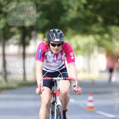 11.08.2024 - GEWOBA Citytriathlon Bremen H.Heesch http://msf.ph/oto/6801857 11.08.2024 12:02:37 Laufen  meine-sportfotos.de