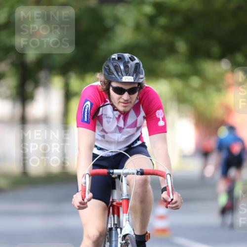 11.08.2024 - GEWOBA Citytriathlon Bremen H.Heesch http://msf.ph/oto/6801862 11.08.2024 12:02:37 Laufen  meine-sportfotos.de