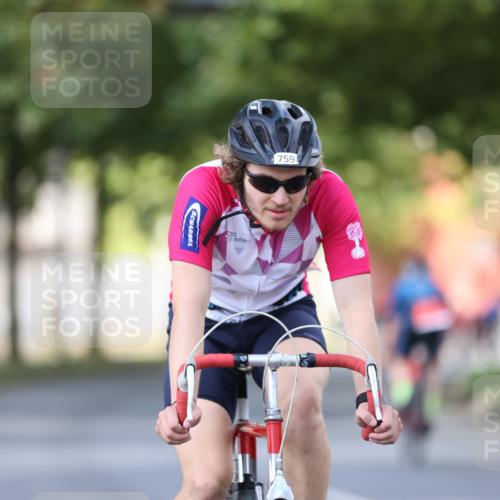 11.08.2024 - GEWOBA Citytriathlon Bremen H.Heesch http://msf.ph/oto/6801866 11.08.2024 12:02:37 Laufen  meine-sportfotos.de