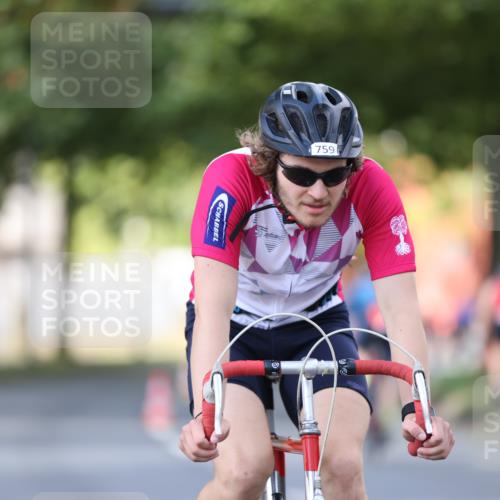 11.08.2024 - GEWOBA Citytriathlon Bremen H.Heesch http://msf.ph/oto/6801870 11.08.2024 12:02:38 Laufen  meine-sportfotos.de