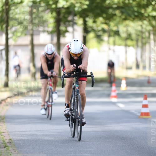 11.08.2024 - GEWOBA Citytriathlon Bremen H.Heesch http://msf.ph/oto/6801874 11.08.2024 12:02:48 Laufen  meine-sportfotos.de