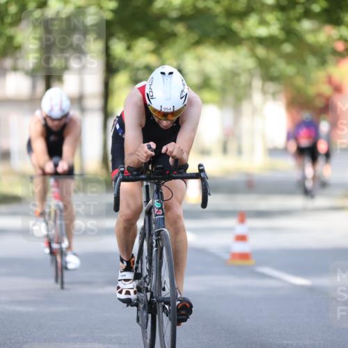 11.08.2024 - GEWOBA Citytriathlon Bremen H.Heesch http://msf.ph/oto/6801892 11.08.2024 12:02:49 Laufen  meine-sportfotos.de