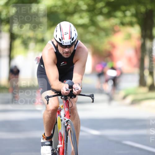11.08.2024 - GEWOBA Citytriathlon Bremen H.Heesch http://msf.ph/oto/6801907 11.08.2024 12:02:50 Laufen  meine-sportfotos.de