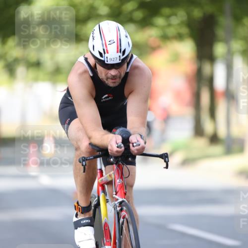 11.08.2024 - GEWOBA Citytriathlon Bremen H.Heesch http://msf.ph/oto/6801913 11.08.2024 12:02:50 Laufen  meine-sportfotos.de