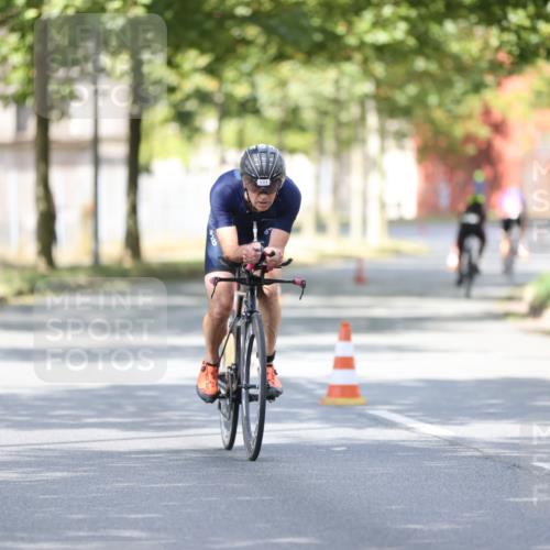 11.08.2024 - GEWOBA Citytriathlon Bremen H.Heesch http://msf.ph/oto/6801923 11.08.2024 12:02:52 Laufen  meine-sportfotos.de