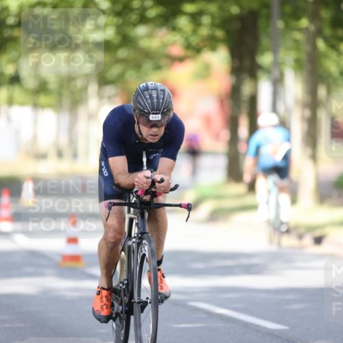 11.08.2024 - GEWOBA Citytriathlon Bremen H.Heesch http://msf.ph/oto/6801948 11.08.2024 12:02:53 Laufen  meine-sportfotos.de