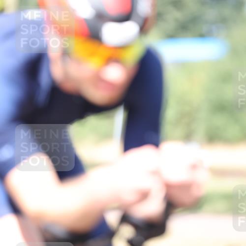 11.08.2024 - GEWOBA Citytriathlon Bremen H.Heesch http://msf.ph/oto/6802000 11.08.2024 12:03:00 Laufen  meine-sportfotos.de