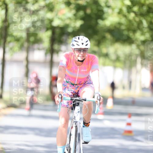 11.08.2024 - GEWOBA Citytriathlon Bremen H.Heesch http://msf.ph/oto/6802032 11.08.2024 12:03:13 Laufen  meine-sportfotos.de