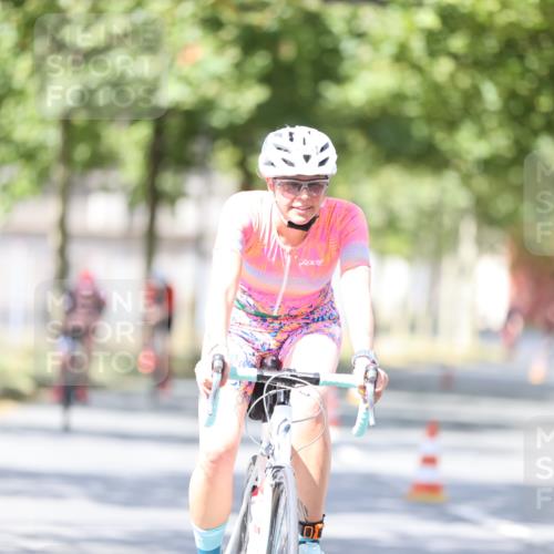 11.08.2024 - GEWOBA Citytriathlon Bremen H.Heesch http://msf.ph/oto/6802037 11.08.2024 12:03:13 Laufen  meine-sportfotos.de