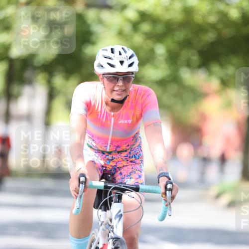 11.08.2024 - GEWOBA Citytriathlon Bremen H.Heesch http://msf.ph/oto/6802049 11.08.2024 12:03:14 Laufen  meine-sportfotos.de