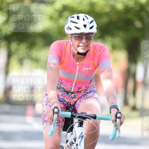 11.08.2024 - GEWOBA Citytriathlon Bremen H.Heesch http://msf.ph/oto/6802057 11.08.2024 12:03:14 Laufen  meine-sportfotos.de