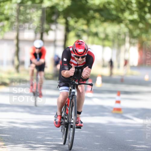 11.08.2024 - GEWOBA Citytriathlon Bremen H.Heesch http://msf.ph/oto/6802073 11.08.2024 12:03:16 Laufen  meine-sportfotos.de