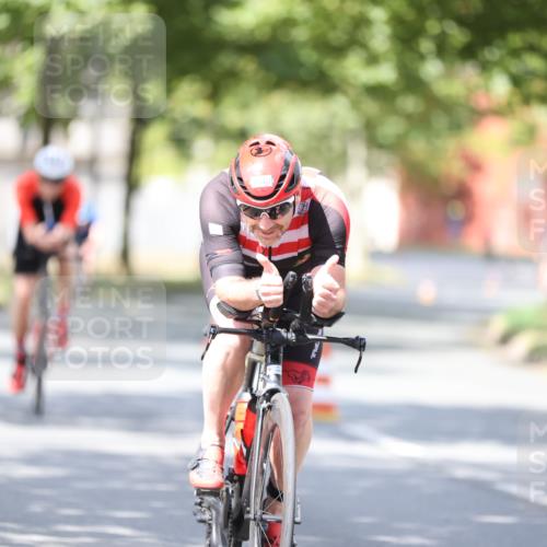 11.08.2024 - GEWOBA Citytriathlon Bremen H.Heesch http://msf.ph/oto/6802086 11.08.2024 12:03:16 Laufen  meine-sportfotos.de
