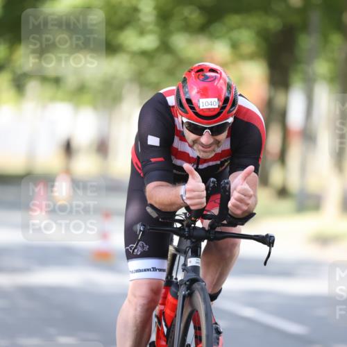 11.08.2024 - GEWOBA Citytriathlon Bremen H.Heesch http://msf.ph/oto/6802098 11.08.2024 12:03:16 Laufen  meine-sportfotos.de