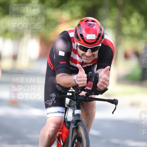 11.08.2024 - GEWOBA Citytriathlon Bremen H.Heesch http://msf.ph/oto/6802102 11.08.2024 12:03:16 Laufen  meine-sportfotos.de