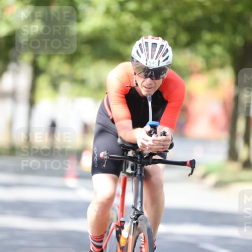 11.08.2024 - GEWOBA Citytriathlon Bremen H.Heesch http://msf.ph/oto/6802116 11.08.2024 12:03:18 Laufen  meine-sportfotos.de