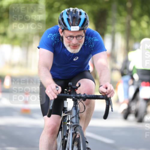 11.08.2024 - GEWOBA Citytriathlon Bremen H.Heesch http://msf.ph/oto/6802180 11.08.2024 12:03:22 Laufen  meine-sportfotos.de
