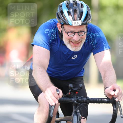 11.08.2024 - GEWOBA Citytriathlon Bremen H.Heesch http://msf.ph/oto/6802190 11.08.2024 12:03:22 Laufen  meine-sportfotos.de