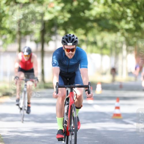 11.08.2024 - GEWOBA Citytriathlon Bremen H.Heesch http://msf.ph/oto/6802201 11.08.2024 12:03:24 Laufen  meine-sportfotos.de
