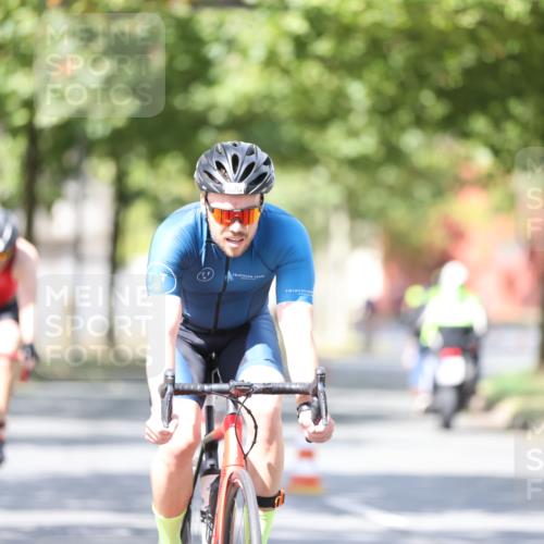 11.08.2024 - GEWOBA Citytriathlon Bremen H.Heesch http://msf.ph/oto/6802212 11.08.2024 12:03:24 Laufen  meine-sportfotos.de