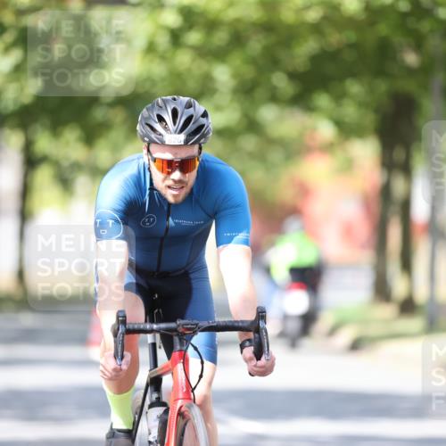 11.08.2024 - GEWOBA Citytriathlon Bremen H.Heesch http://msf.ph/oto/6802218 11.08.2024 12:03:24 Laufen  meine-sportfotos.de