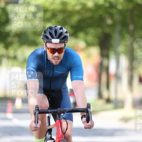 11.08.2024 - GEWOBA Citytriathlon Bremen H.Heesch http://msf.ph/oto/6802224 11.08.2024 12:03:24 Laufen  meine-sportfotos.de