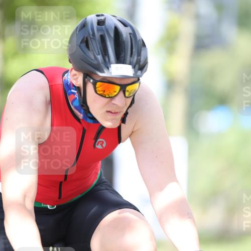 11.08.2024 - GEWOBA Citytriathlon Bremen H.Heesch http://msf.ph/oto/6802241 11.08.2024 12:03:26 Laufen  meine-sportfotos.de