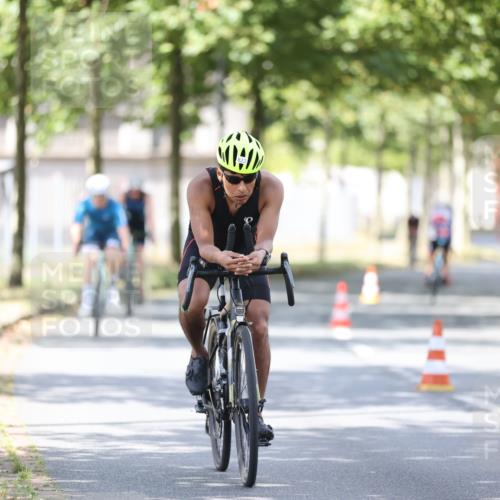 11.08.2024 - GEWOBA Citytriathlon Bremen H.Heesch http://msf.ph/oto/6802332 11.08.2024 12:03:37 Laufen  meine-sportfotos.de