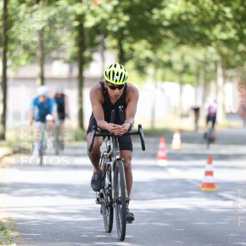 11.08.2024 - GEWOBA Citytriathlon Bremen H.Heesch http://msf.ph/oto/6802334 11.08.2024 12:03:37 Laufen  meine-sportfotos.de