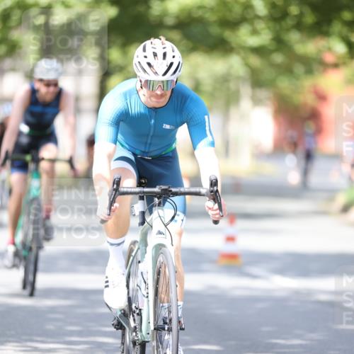 11.08.2024 - GEWOBA Citytriathlon Bremen H.Heesch http://msf.ph/oto/6802380 11.08.2024 12:03:40 Laufen  meine-sportfotos.de