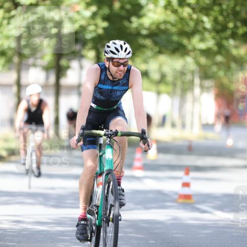 11.08.2024 - GEWOBA Citytriathlon Bremen H.Heesch http://msf.ph/oto/6802382 11.08.2024 12:03:41 Laufen  meine-sportfotos.de