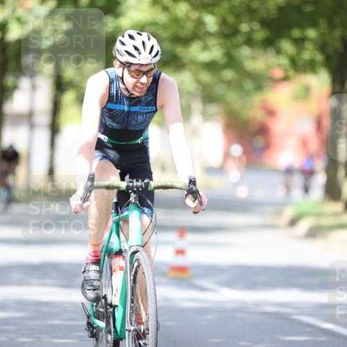 11.08.2024 - GEWOBA Citytriathlon Bremen H.Heesch http://msf.ph/oto/6802391 11.08.2024 12:03:41 Laufen  meine-sportfotos.de