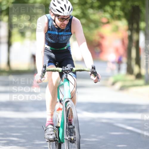 11.08.2024 - GEWOBA Citytriathlon Bremen H.Heesch http://msf.ph/oto/6802397 11.08.2024 12:03:41 Laufen  meine-sportfotos.de