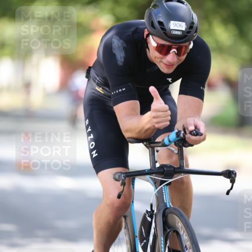 11.08.2024 - GEWOBA Citytriathlon Bremen H.Heesch http://msf.ph/oto/6802469 11.08.2024 12:03:46 Laufen  meine-sportfotos.de
