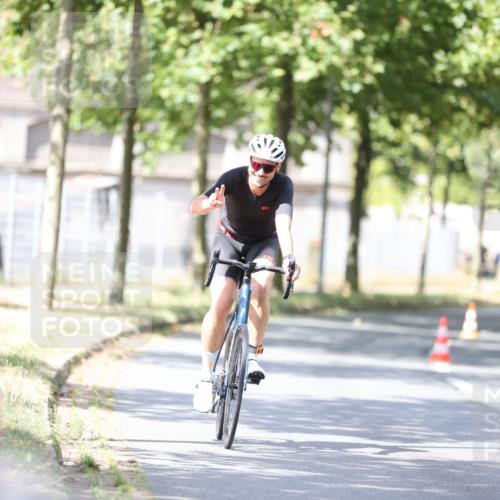 11.08.2024 - GEWOBA Citytriathlon Bremen H.Heesch http://msf.ph/oto/6802517 11.08.2024 12:03:52 Laufen  meine-sportfotos.de