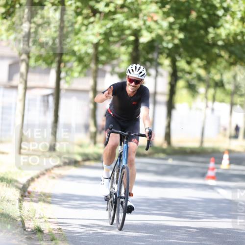 11.08.2024 - GEWOBA Citytriathlon Bremen H.Heesch http://msf.ph/oto/6802523 11.08.2024 12:03:52 Laufen  meine-sportfotos.de