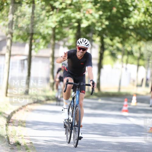 11.08.2024 - GEWOBA Citytriathlon Bremen H.Heesch http://msf.ph/oto/6802527 11.08.2024 12:03:52 Laufen  meine-sportfotos.de