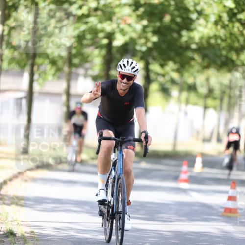 11.08.2024 - GEWOBA Citytriathlon Bremen H.Heesch http://msf.ph/oto/6802533 11.08.2024 12:03:52 Laufen  meine-sportfotos.de