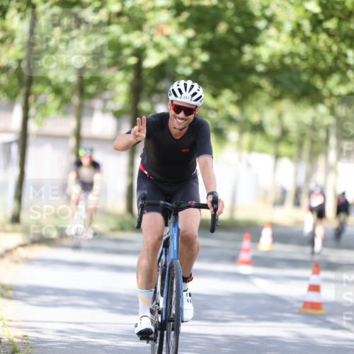 11.08.2024 - GEWOBA Citytriathlon Bremen H.Heesch http://msf.ph/oto/6802539 11.08.2024 12:03:52 Laufen  meine-sportfotos.de