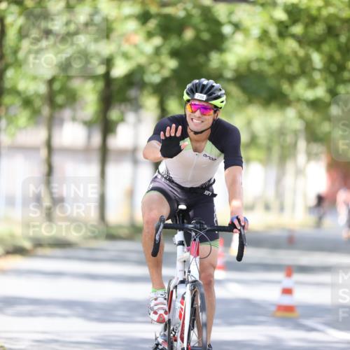 11.08.2024 - GEWOBA Citytriathlon Bremen H.Heesch http://msf.ph/oto/6802590 11.08.2024 12:03:56 Laufen  meine-sportfotos.de
